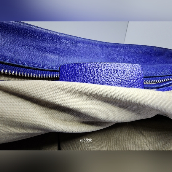 Alexander McQueen Ultramarine Leather Skull Padlock Large Zip Around Tote Bag - Picture 16 of 16